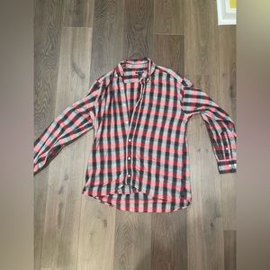 GAP MENS LARGE RED BLACK AND WHITE FLANNEL